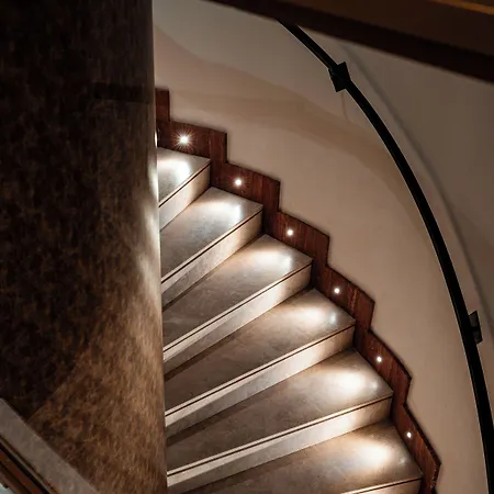 Via Veneto Otel 5*