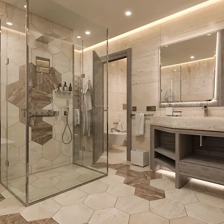 Via Veneto Otel 5*
