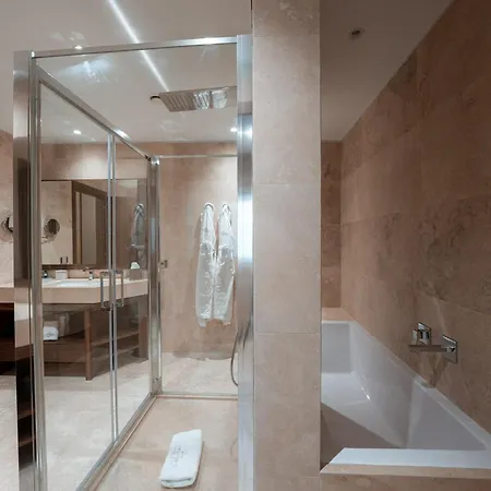 Via Veneto 5* 로마