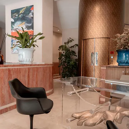 Via Veneto 5* 로마