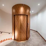 Via Veneto 5* ローマ